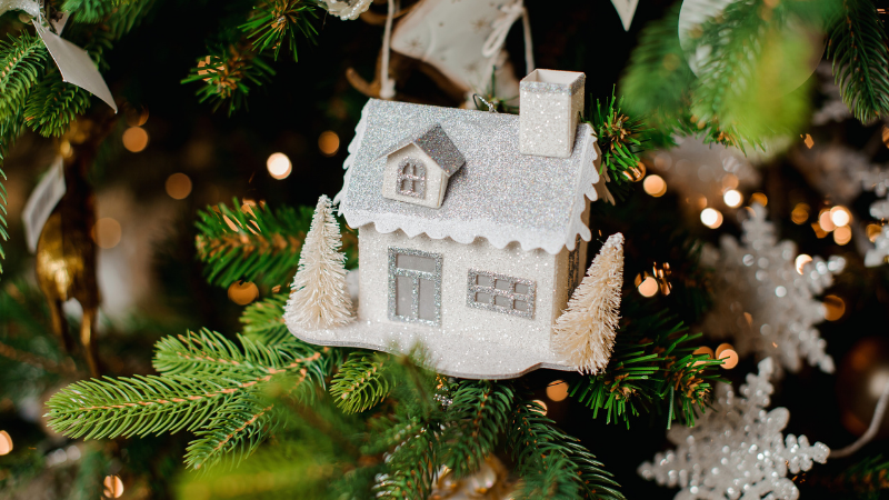 How to Stay Organized When Moving Into a New Home for the Holidays | Laffey Real Estate